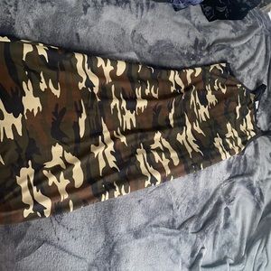 Camo body con dress